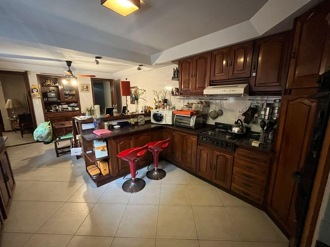 Gran casa 5 amb. en Martínez, excelente ubicación imagen 12
