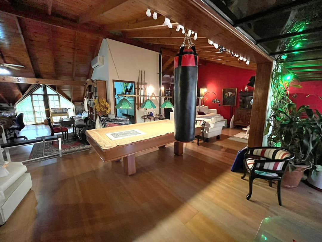 Gran casa 5 amb. en Martínez, excelente ubicación imagen 10