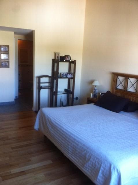 Excelente chalet 6 ambientes con jardín y piscina - Martínez imagen 18