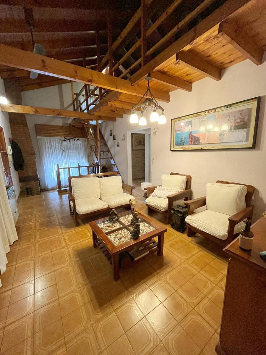 Casa 5 amb. en Barrio Montecarlo - Pilar (bajas expensas) imagen 8