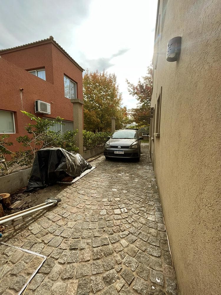Casa 4 amb. con piscina en Barrio Las Orquídeas, Pilar imagen 5