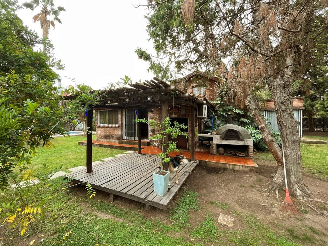 Casa 5 amb. en Barrio Montecarlo - Pilar (bajas expensas) imagen 4