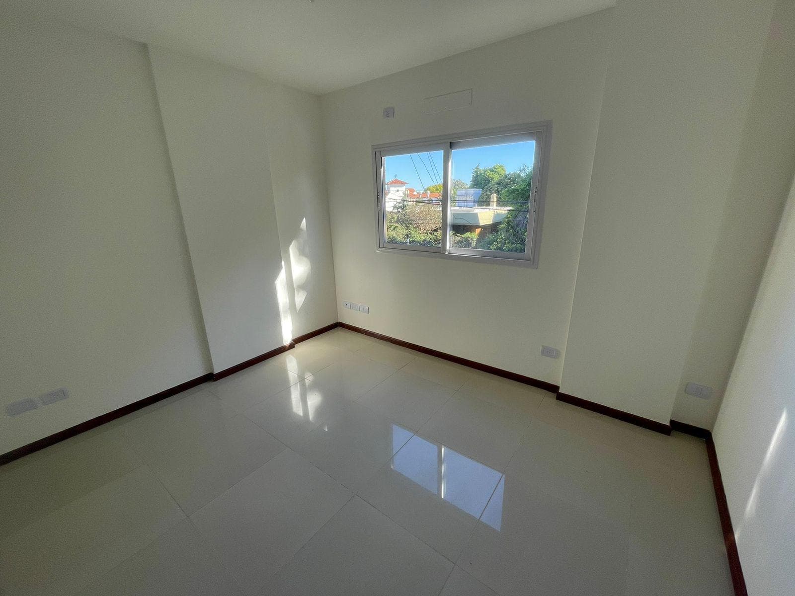 PH 4 ambientes en Olivos con amenities imagen 9