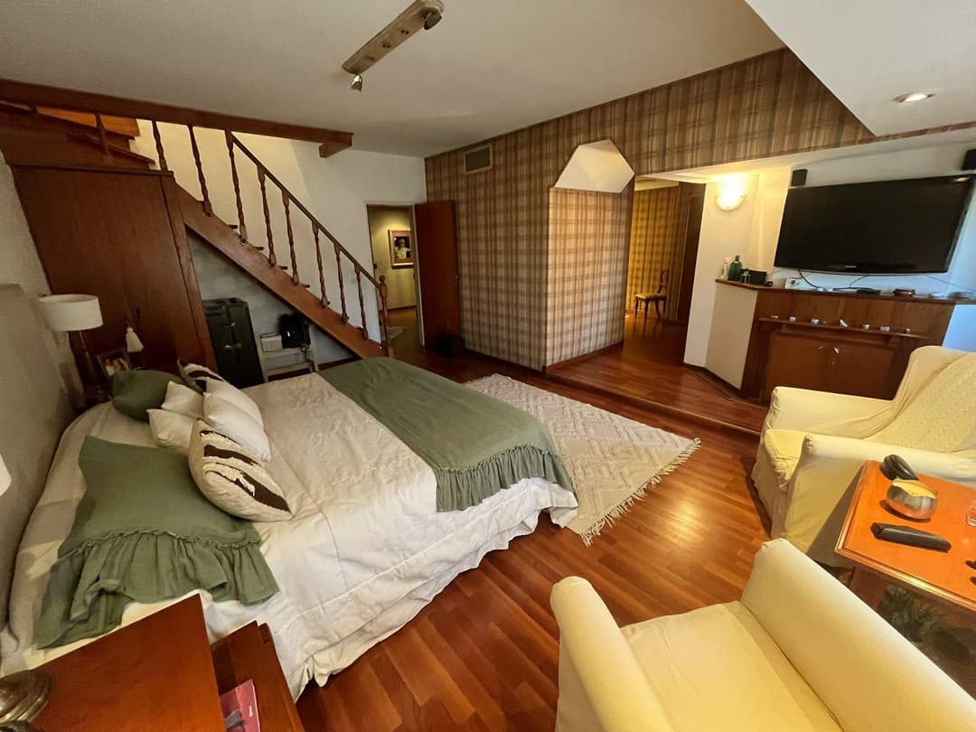 Casa 5 amb. con quincho y piscina - Martínez imagen 7