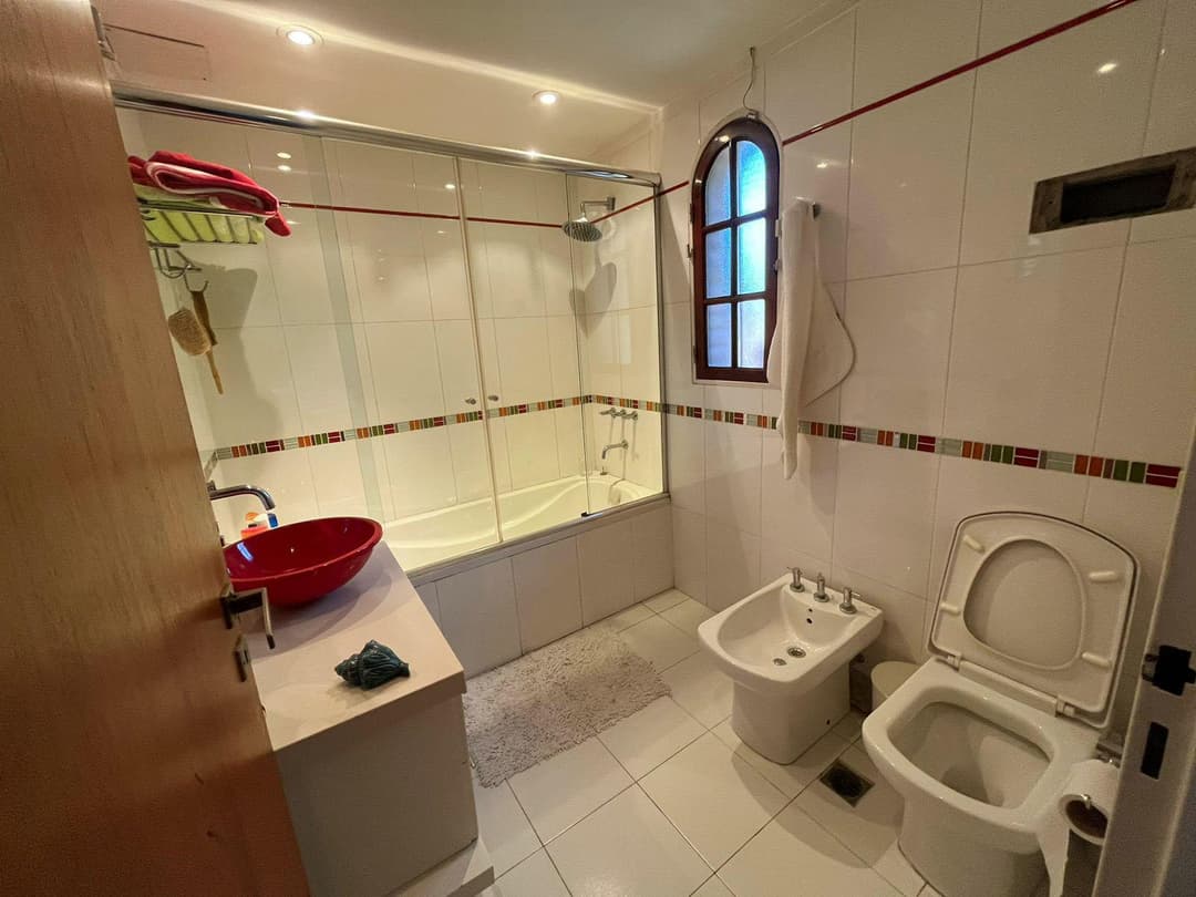 Casa 5 amb. con quincho y piscina - Martínez imagen 18