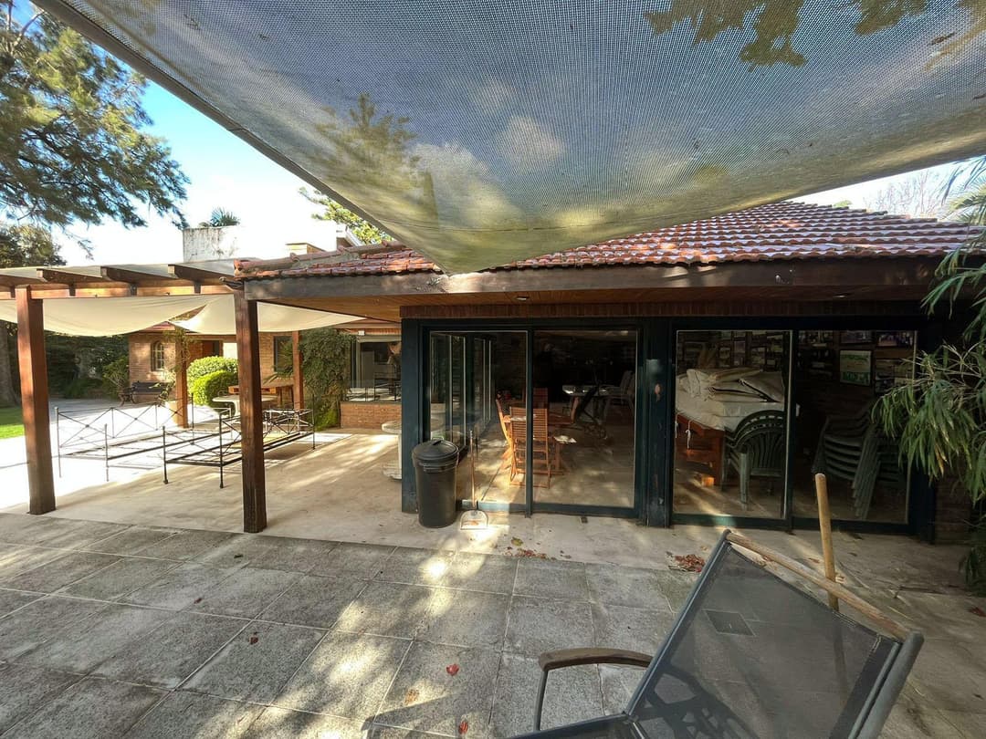 Casa 5 amb. con quincho y piscina - Martínez imagen 39