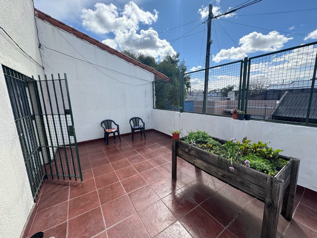 Casa de 4 ambientes, patio y terraza en Martínez imagen 13