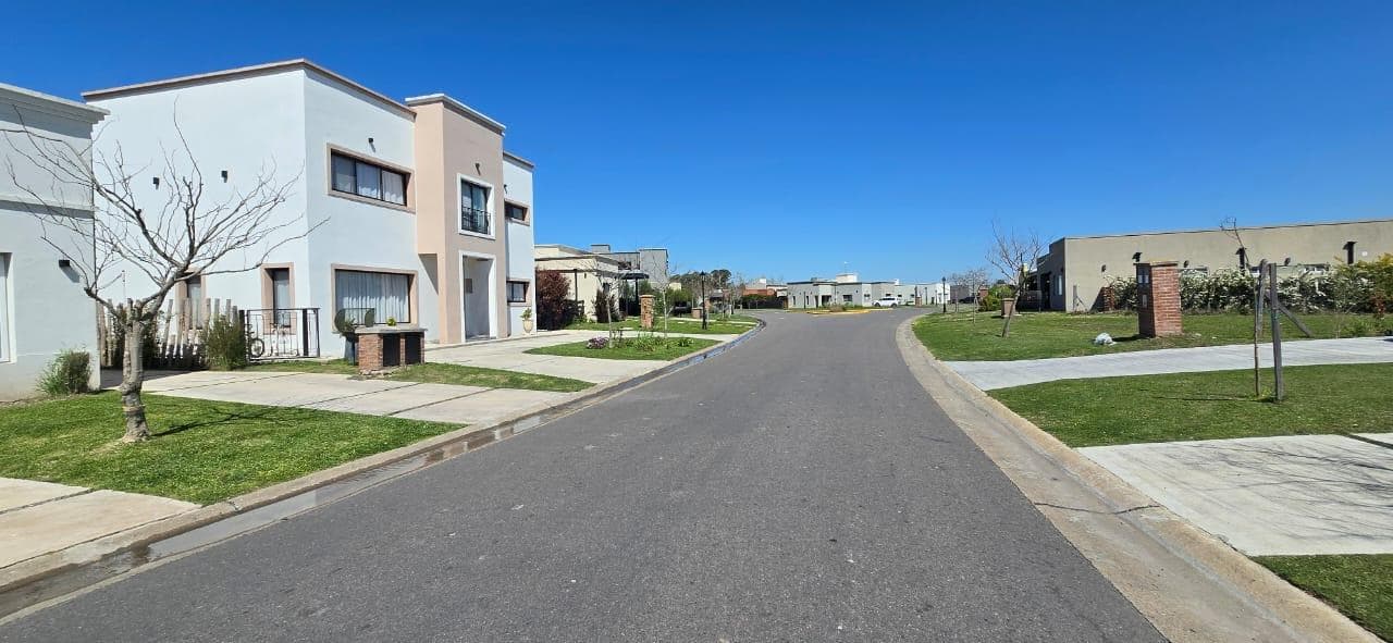 Se vende TERRENO INTERNO con vista al Lago BARRIO SAN RAMON - PILAR DEL ESTE imagen 12