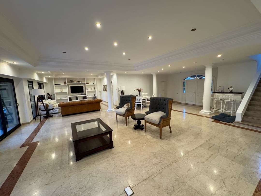 Excelente casa en Country Miraflores - Pilar imagen 1