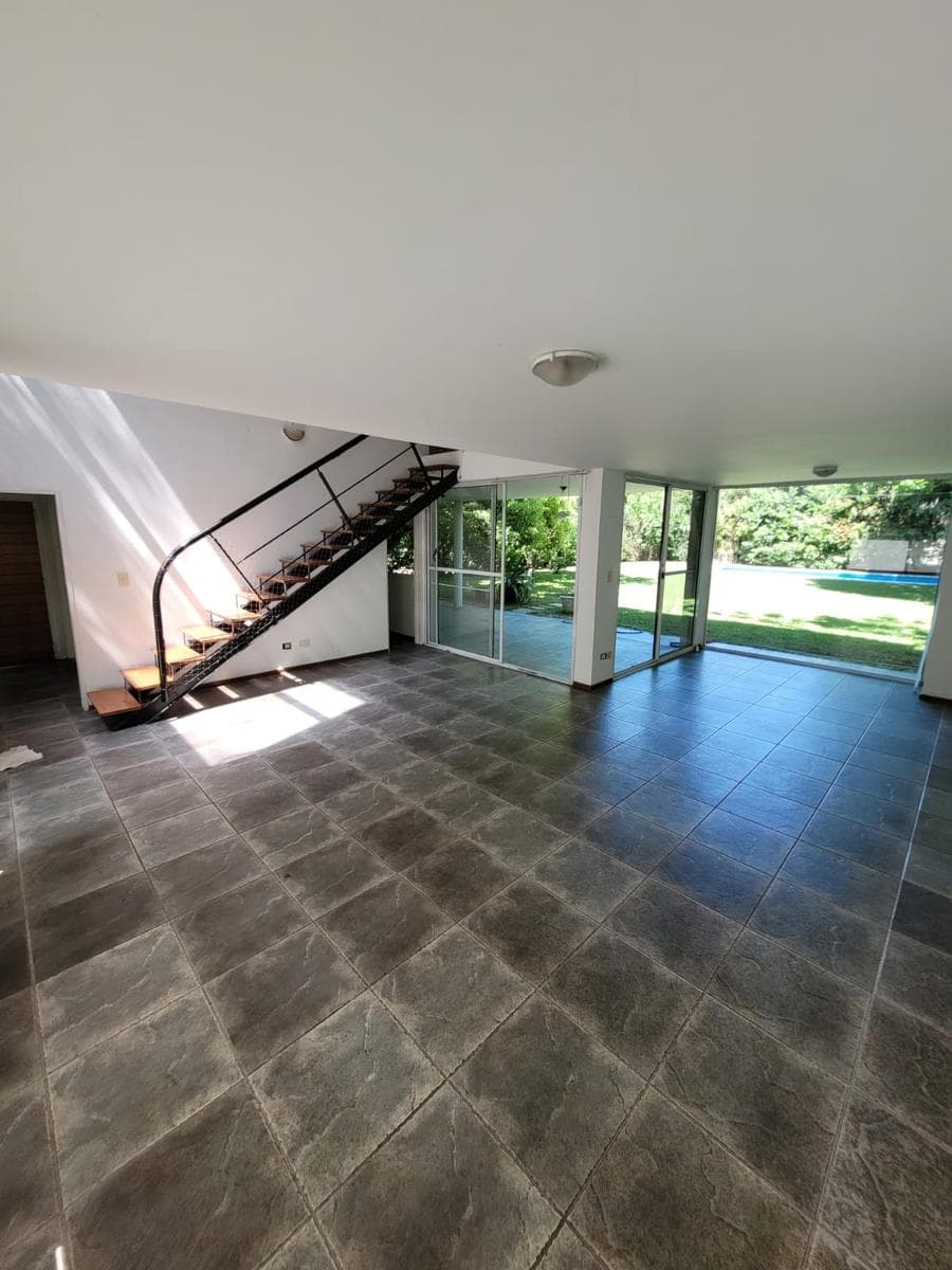 Casa en Barrio Los Fresnos a la venta en Pilar - Excelente acceso a Au. Panamericana imagen 4