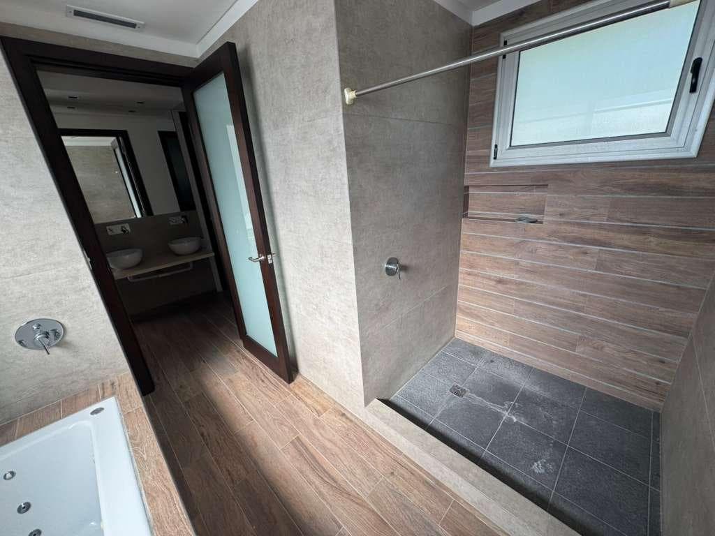 Excelente casa de 4 dormitorios en venta en Barrio Ayres de Pilar imagen 27