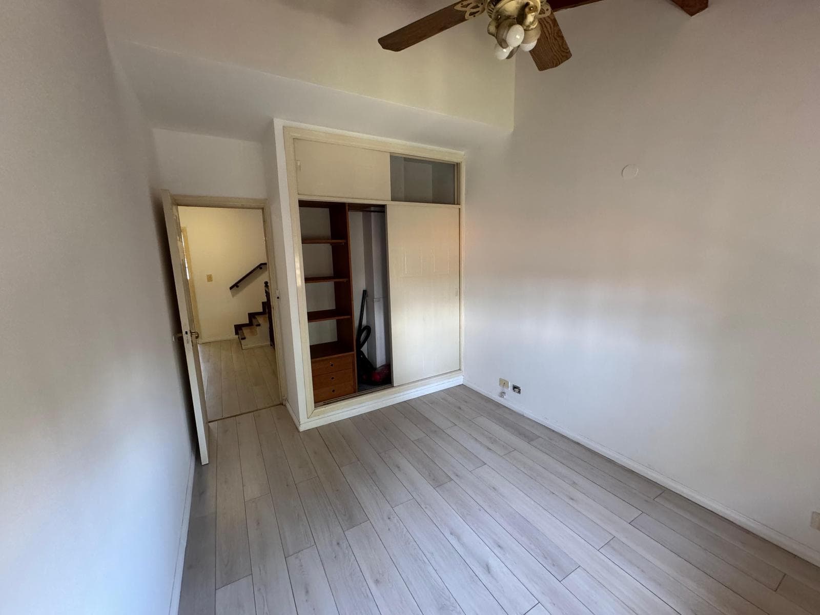 Casa tipo TRIPLEX en Martínez imagen 6