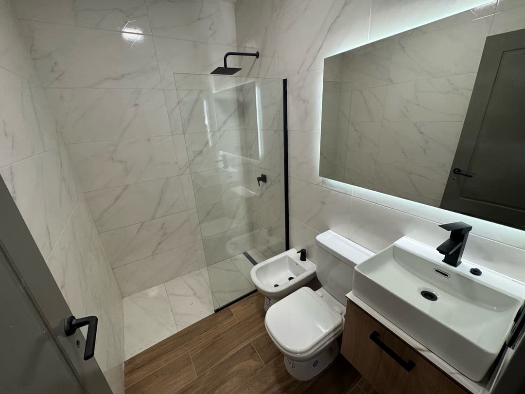 Monoambiente divisible con patio en Villa Urquiza imagen 5